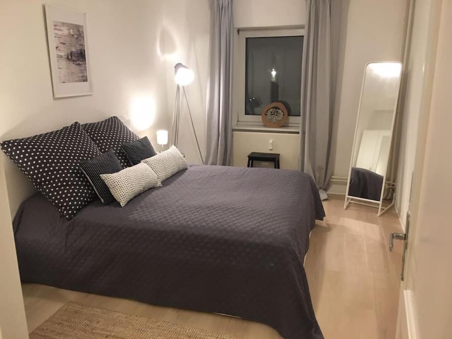 Schoene 2-Zimmerwohnung, 10 Geh-Minuten Zum Strand تيميندورفير ستراند المظهر الخارجي الصورة